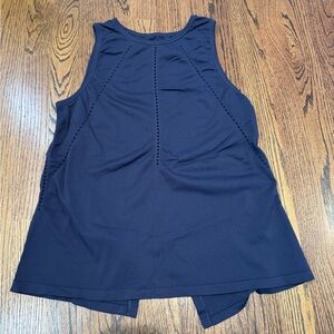 Like New Athleta Workout Top!